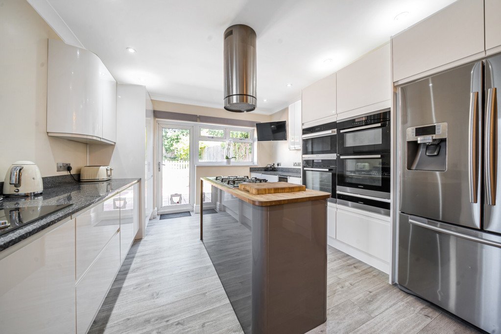 3 bedroom House for sale in Potter Street, Northwood, Middlesex, HA6