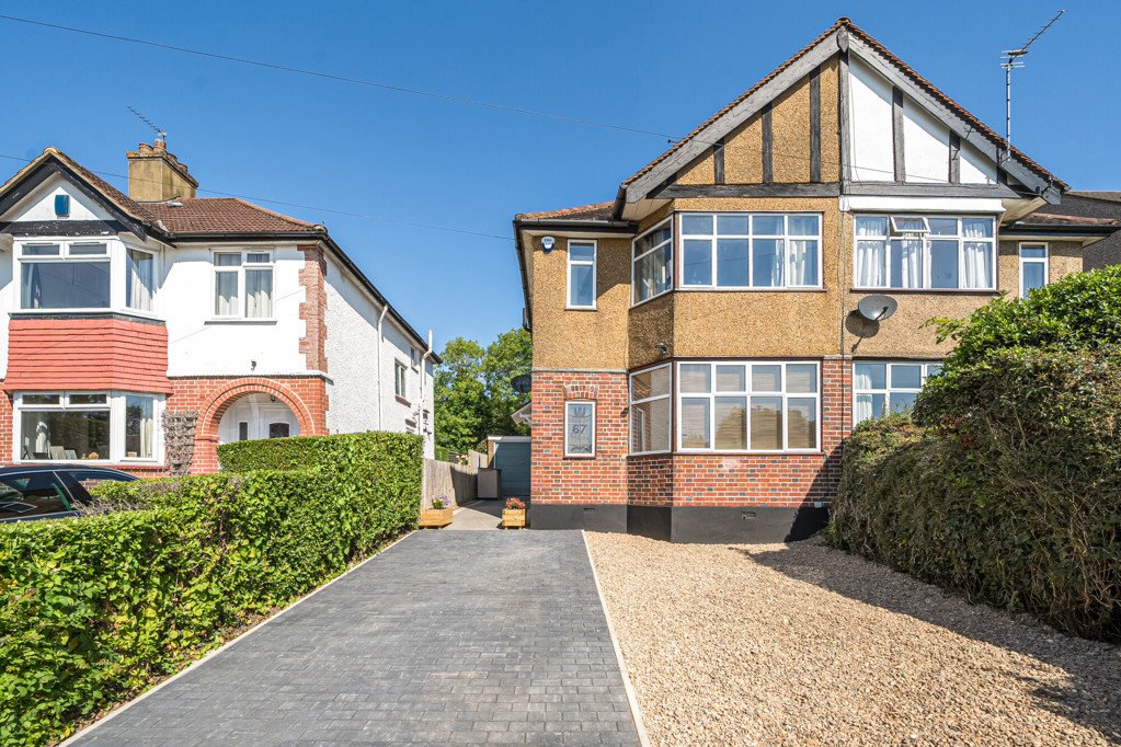 3 bedroom House for sale in Potter Street, Northwood, Middlesex, HA6