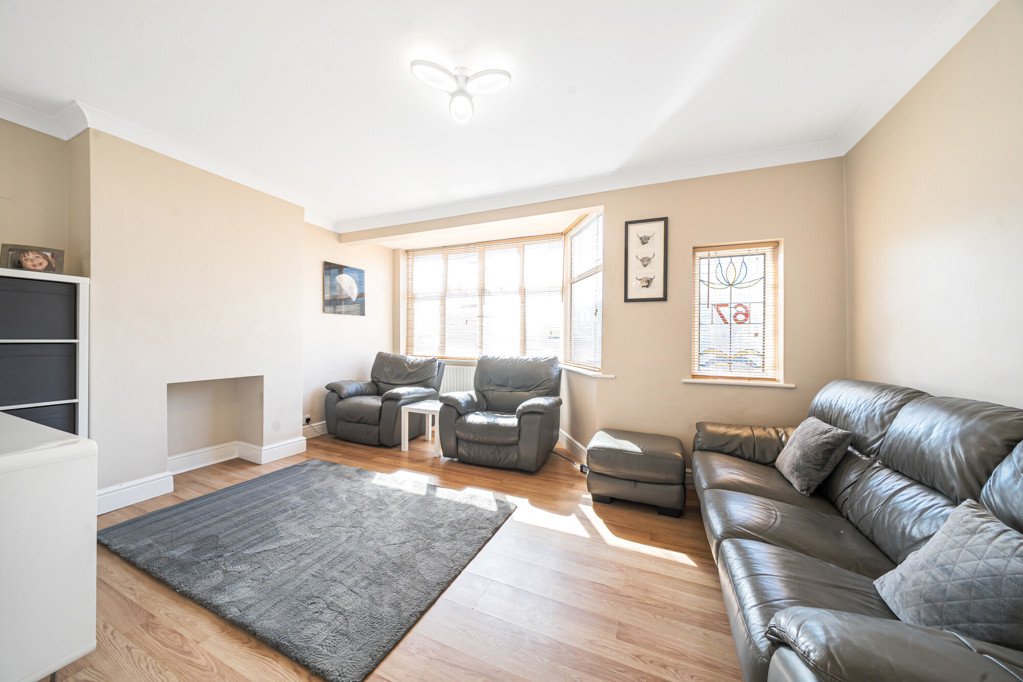 3 bedroom House for sale in Potter Street, Northwood, Middlesex, HA6