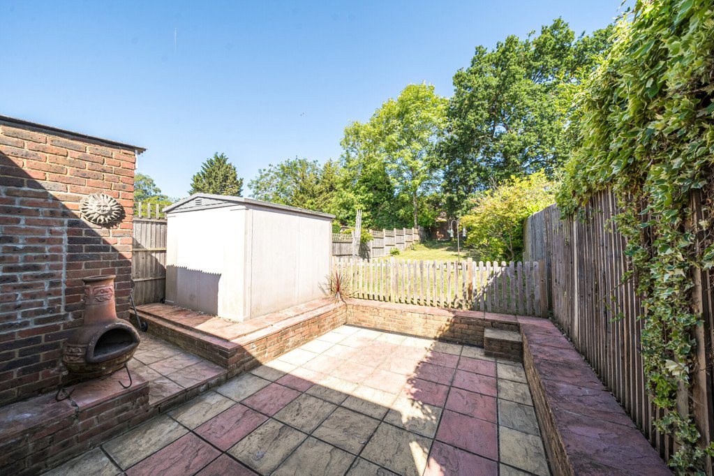 3 bedroom House for sale in Potter Street, Northwood, Middlesex, HA6