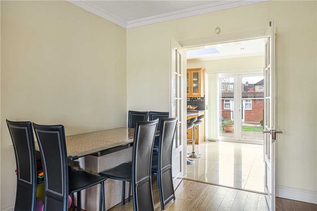 5 bedroom House for sale in Jubilee Drive, Ruislip, Middlesex, HA4