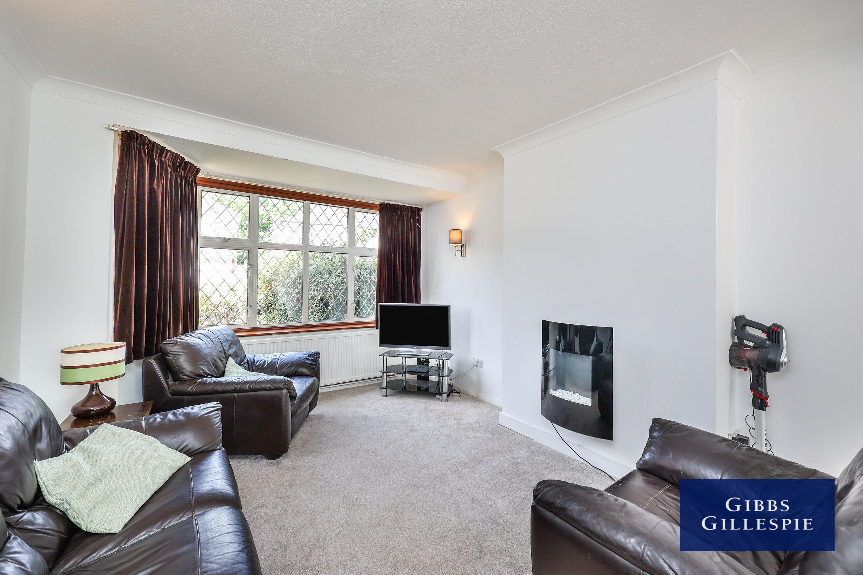 3 bedroom House SemiDetached to rent in Shenley Avenue , Ruislip