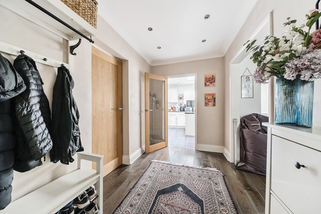 5 bedroom House for sale in Baldwins Lane, Croxley Green, Rickmansworth