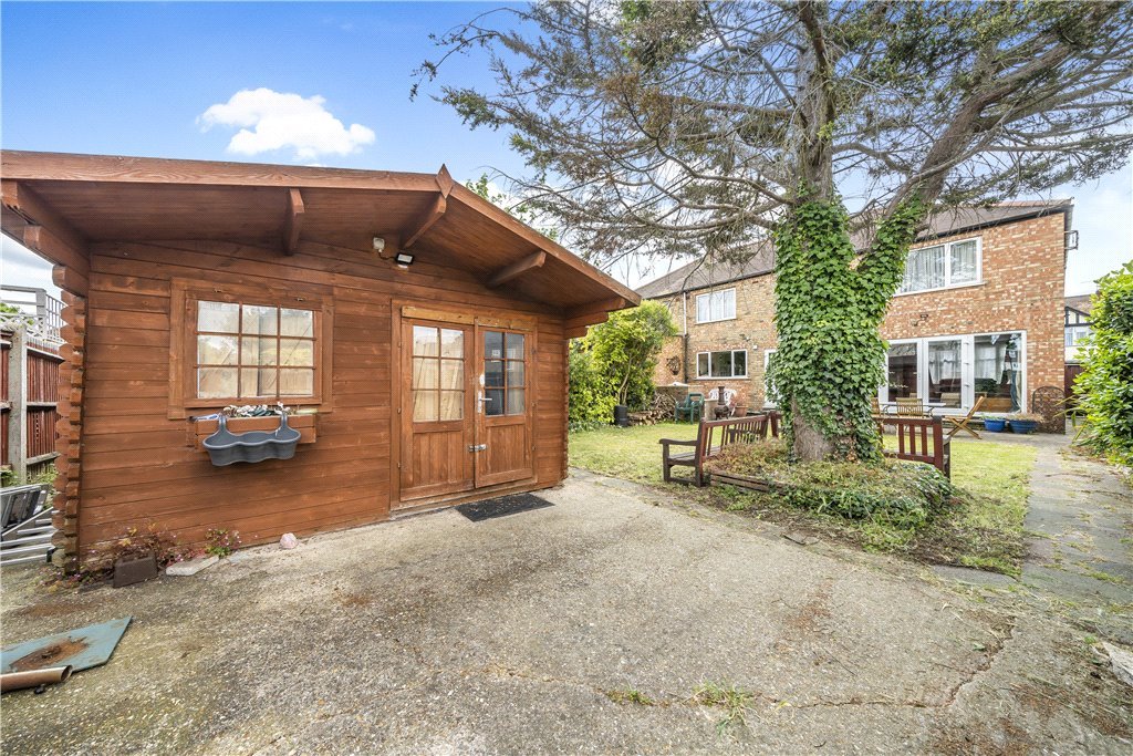 5 bedroom House for sale in Conway Crescent, Perivale, Greenford, UB6 Gibbs Gillespie