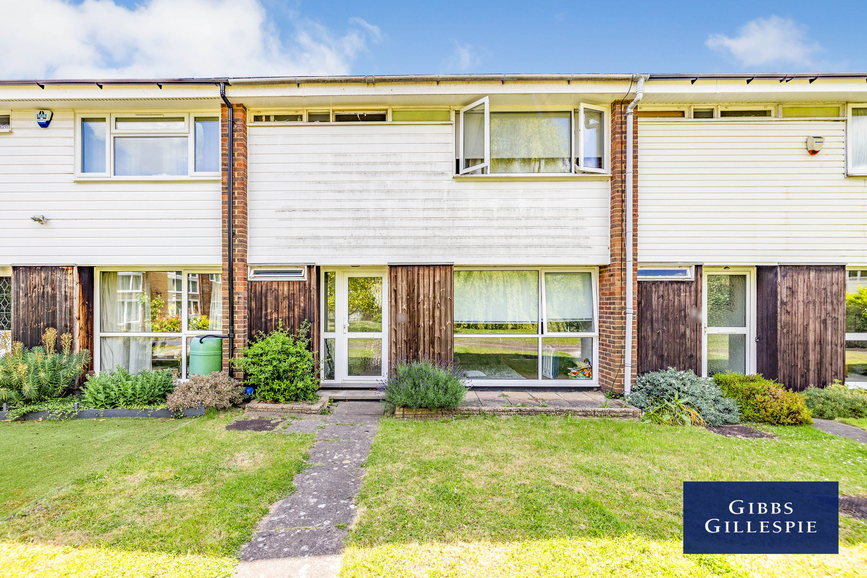 3 bedroom House Terraced to rent in Lingfield Close, Northwood