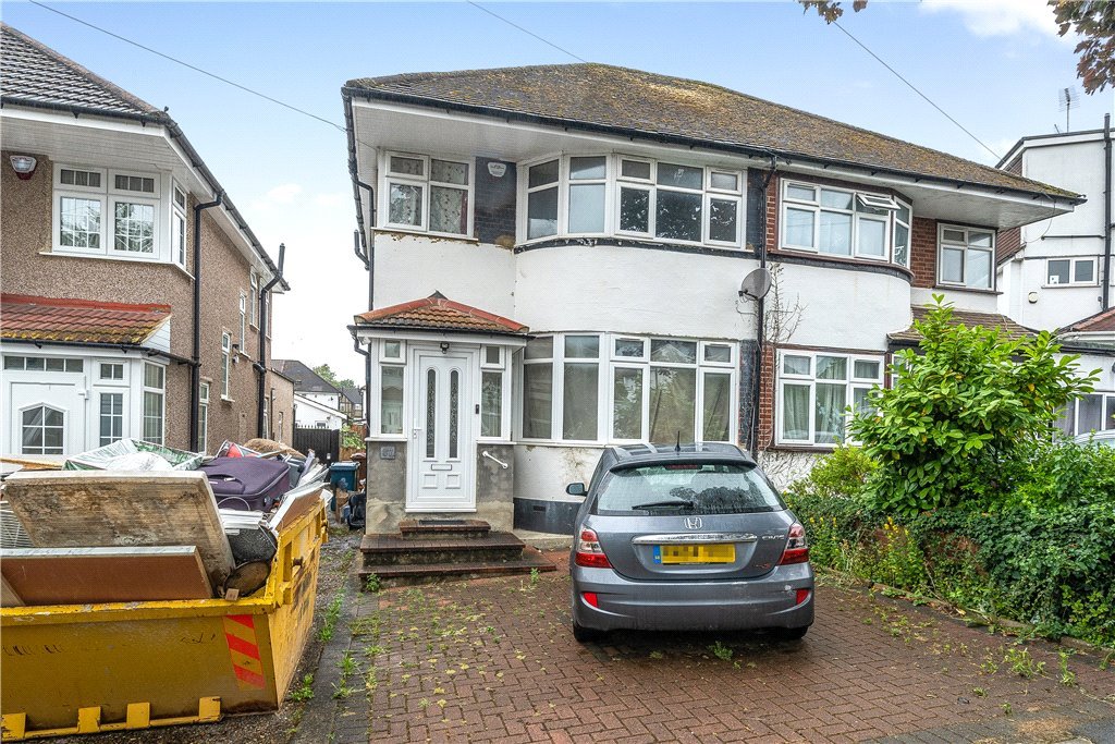 3 bedroom House for sale in Mountbel Road, Stanmore, Middlesex, HA7