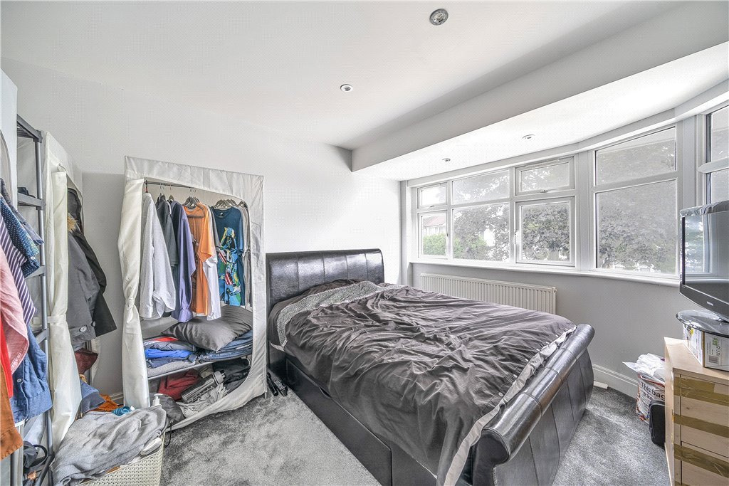 3 bedroom House for sale in Mountbel Road, Stanmore, Middlesex, HA7