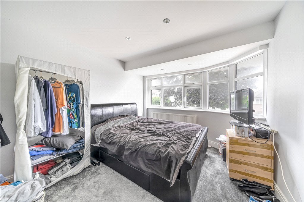 3 bedroom House for sale in Mountbel Road, Stanmore, Middlesex, HA7