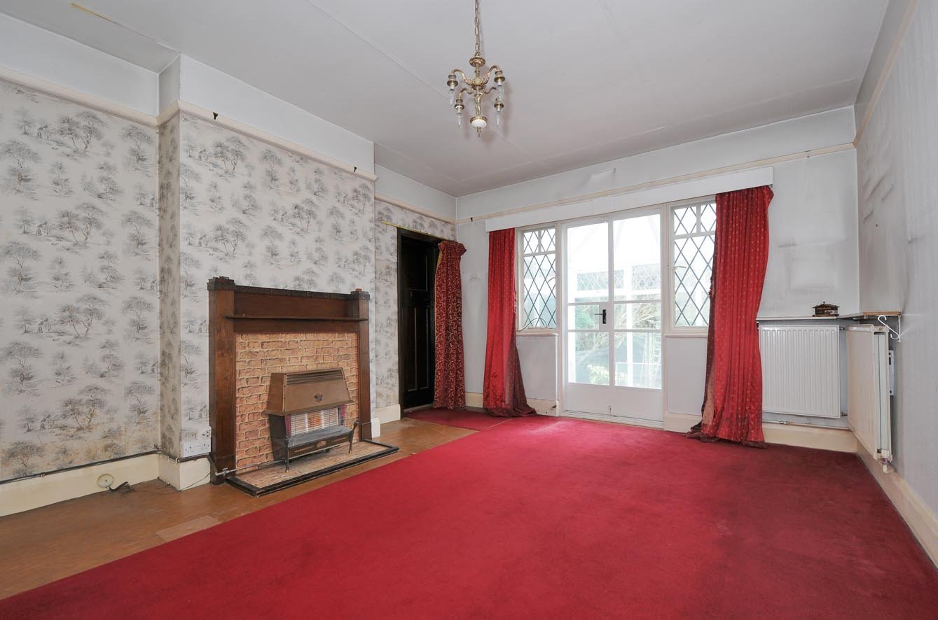 4 bedroom House for sale in Oaklands Avenue, Watford, Hertfordshire