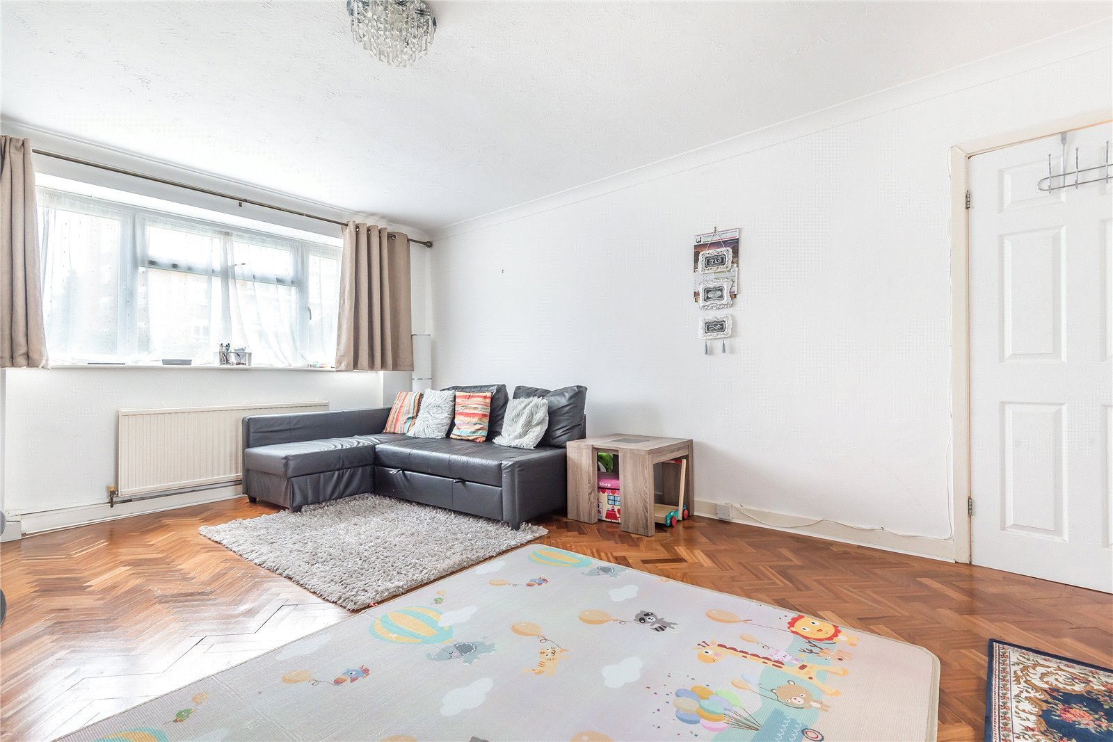 1 bedroom Flat/Apartment for sale in Dove Park, Pinner, Greater London